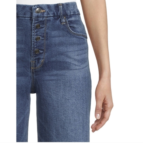 Time AND True Women's Wide Leg Crop Jeans- Standard and Plus Size - Picture 4 of 6